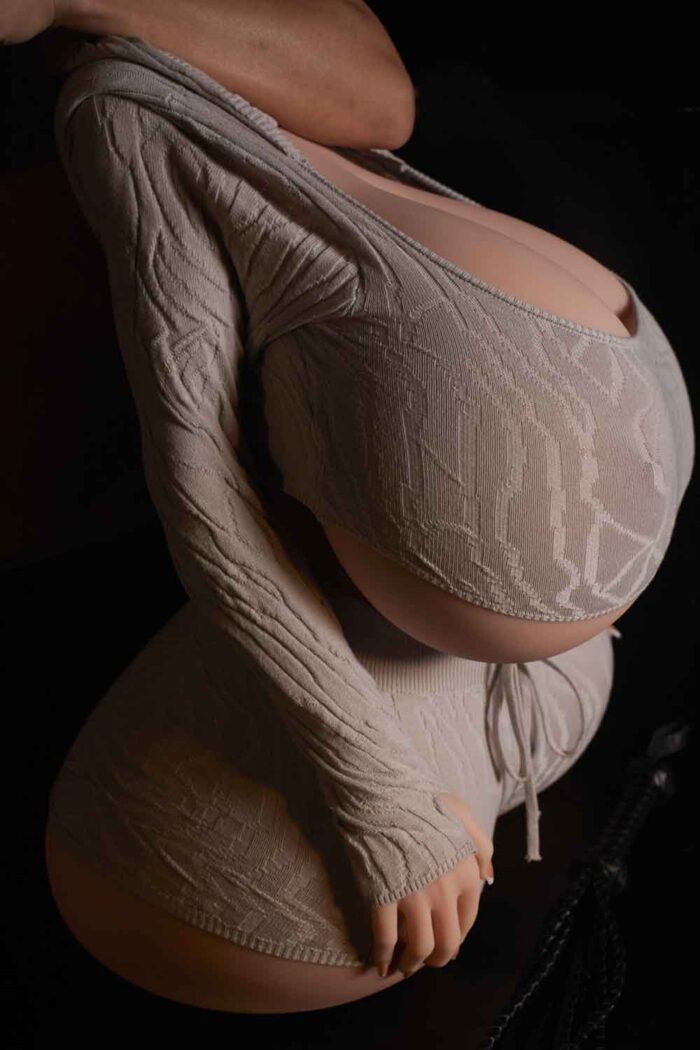 Cinnamon – Torso Sex Doll - Image 4